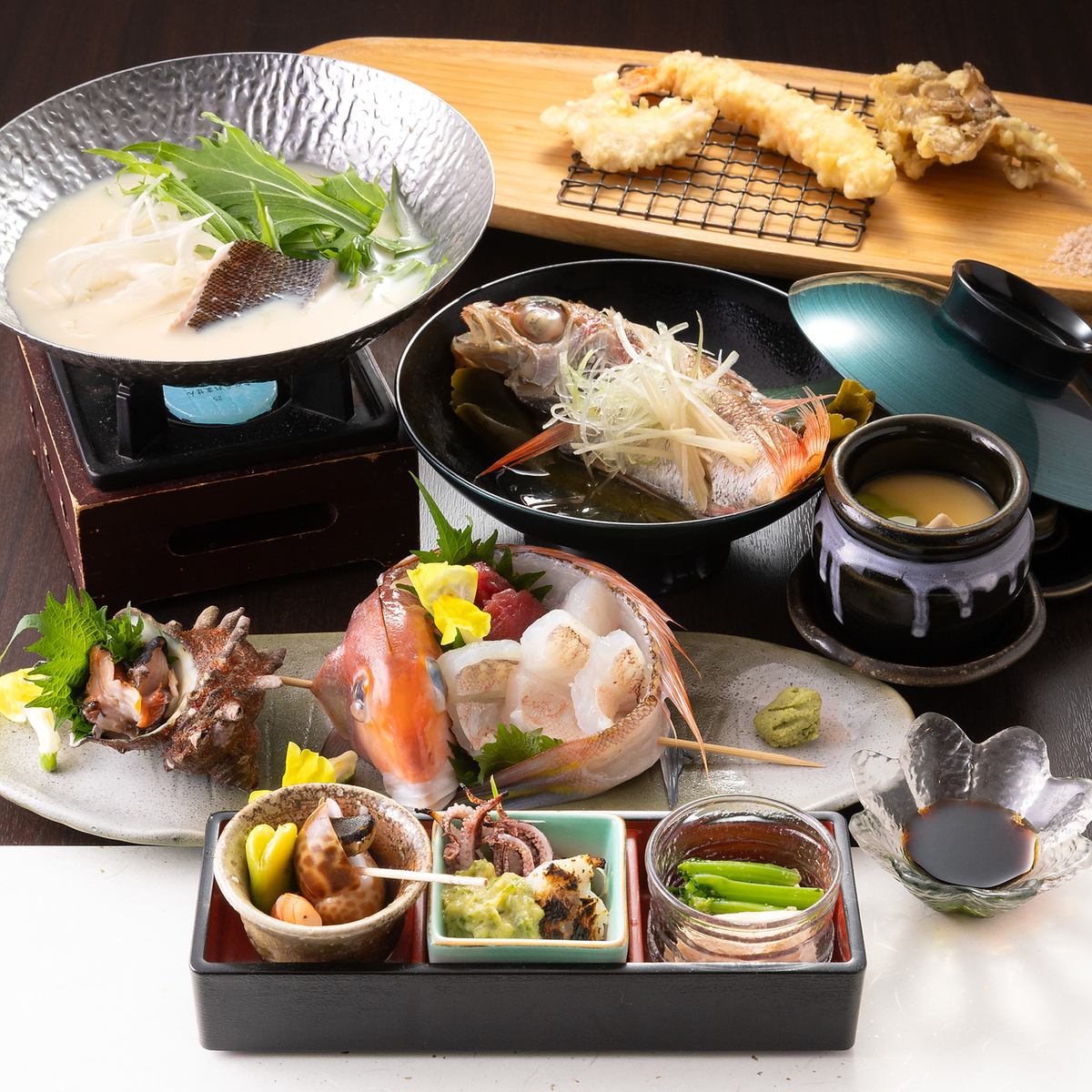 新鮮な海鮮を使用した絶品料理の数々をご用意しております。