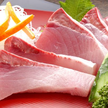 Assorted sashimi (3 types)