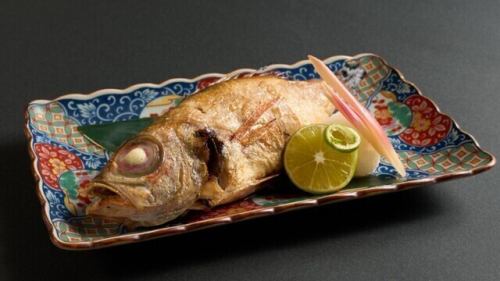 [Signature dish] Salt-grilled rosy seabass