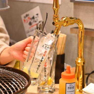 All-you-can-drink lemon sour on the table 60 minutes 500 yen! There is also a great coupon