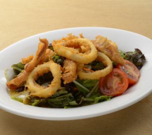 イカリングサラダ