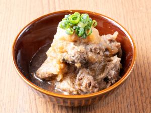 国産牛使用　たまり醤油で柔らかく煮込んだ牛すじのポン酢かけ
