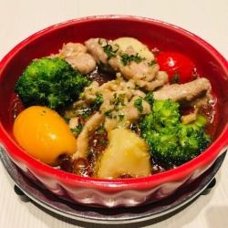 霧島鳥　せせりのアヒージョ
