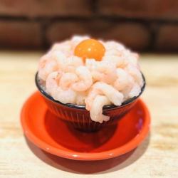溢れ　甘えび丼