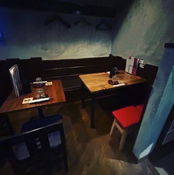 半個室のお席もご準備♪お友達とのプライベート飲み会や同僚と会社帰りの飲み会も楽しんでいただけます！
