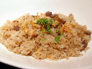 Beef tendon garlic rice