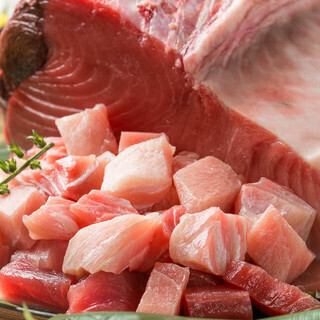 直接從源頭捕撈的無限量鮪魚和黃尾魚