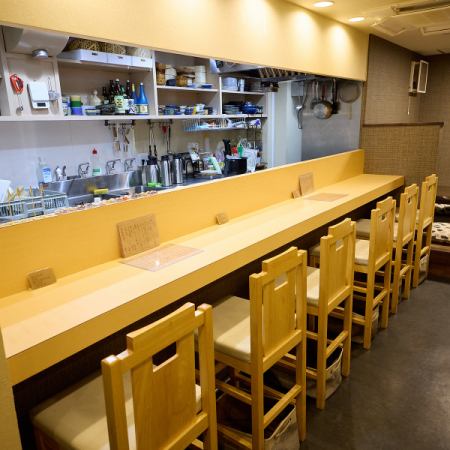 カウンター席ご用意しております◎