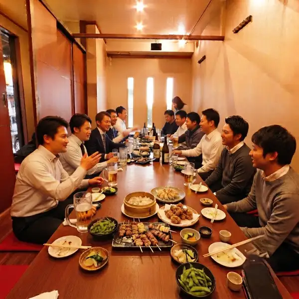 【忘年会等、各種宴会に最適！】個室完備★個室は2～18名様まで。人数に応じて掘りごたつ個室をご用意！仲間同士の少人数飲み会から団体様まで様々なシーンでご利用頂けます！！人気のためご予約はお早目に♪