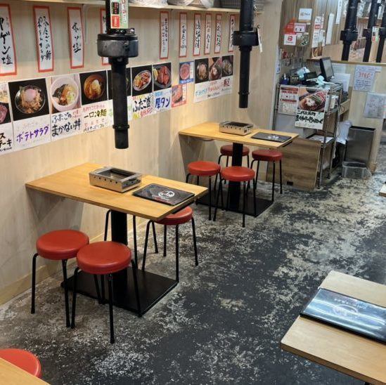 土日祝は12:00からオープン♪是非昼飲みでもご利用ください！