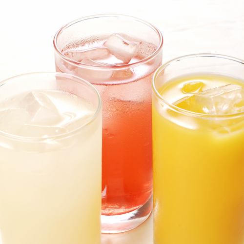 All-you-can-drink soft drinks for 120 minutes! 550 JPY (incl. tax)