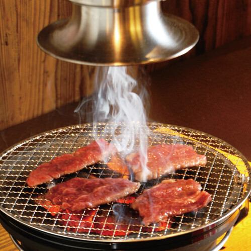 備長炭で焼き上げる本格焼肉を食べ放題でも堪能◎旨味を閉じ込めながら焼き上げるから美味い！！