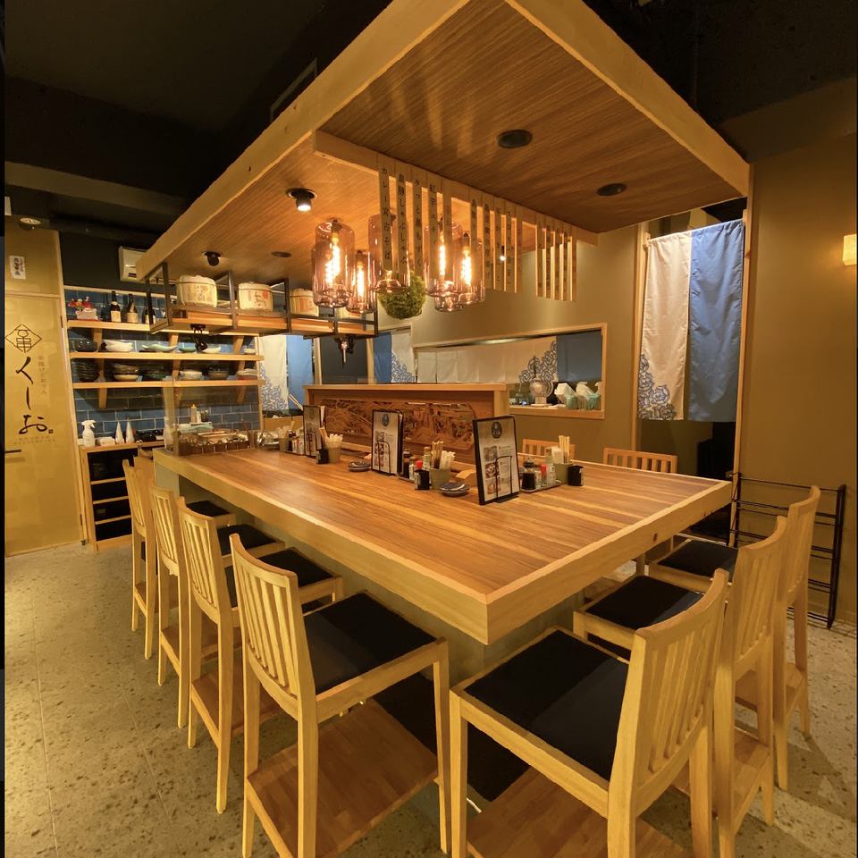 The restaurant has a luxurious and calm atmosphere ♪ Creative Kushiage x Shima-oden izakaya is newly opened in Miyakojima, Okinawa!
