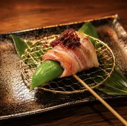 肉捲島甜椒(淋上鰹魚味噌)