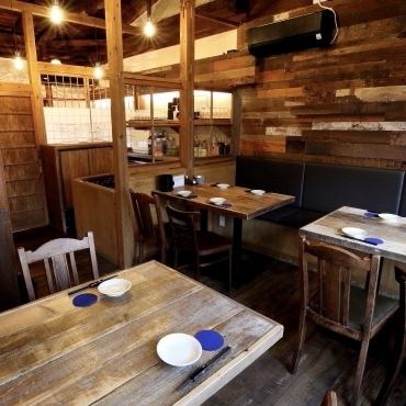Spacious table seats are available on the second floor.We can accommodate various banquet scenes.We accept reservations from small groups to group reservations.[Chiba Station / Chiba / Chiba Central / Sakaemachi / Birthday / Anniversary / All-you-can-drink / Banquet / Izakaya / Private room]