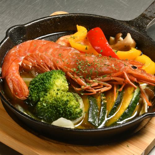 Seafood, meat, vegetables.Enjoy carefully selected ingredients to your heart's content!