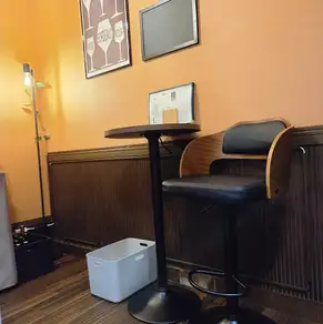 お一人様用テーブル席