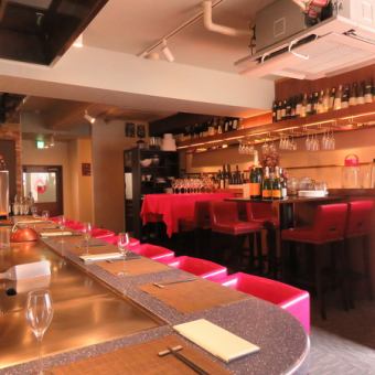 We accept charter.Red seats and brick walls.A private banquet in a luxurious shop will be a luxury memory.In addition, please contact the store for details such as surprise production.We are waiting for you to prepare a luxury course of [Teppan Izumi].