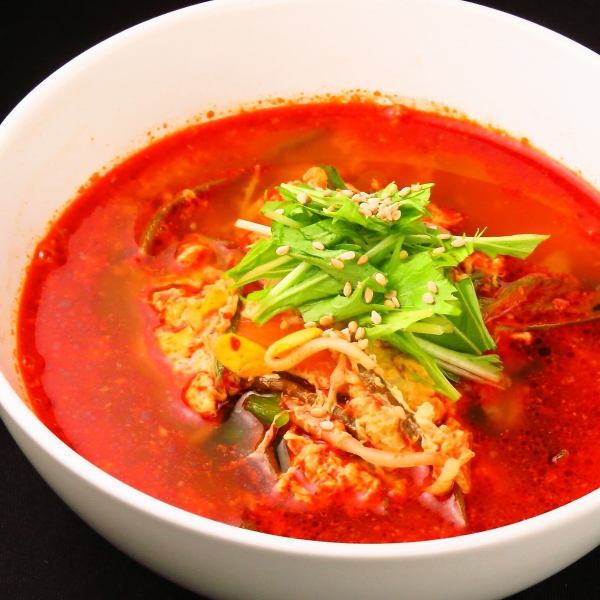 The spiciness and umami are irresistible! Yukgaejang soup