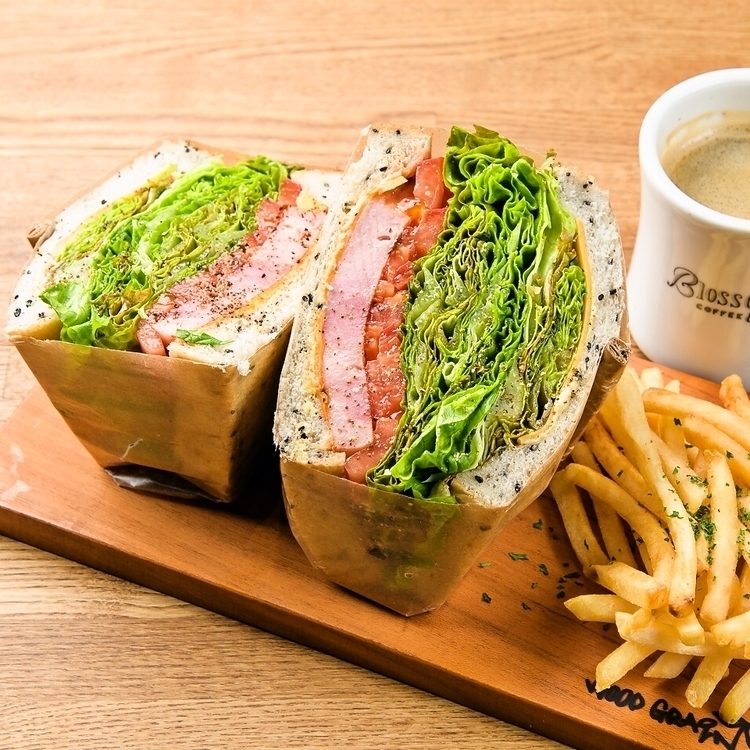 サンドウィッチやライスプレートセットとおすすめのメニューあり