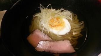 【MESHI & MEN & SOUP】冷麺
