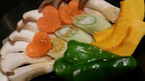 【YAKI & ABURI】野菜・きのこ盛り