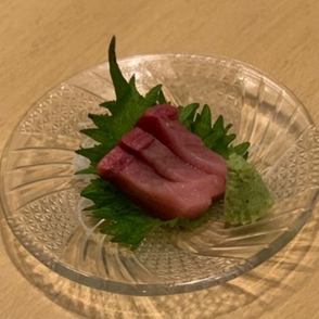 Get tuna sashimi