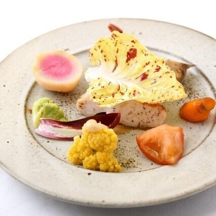 見た目にも美しく心躍るお料理の数々