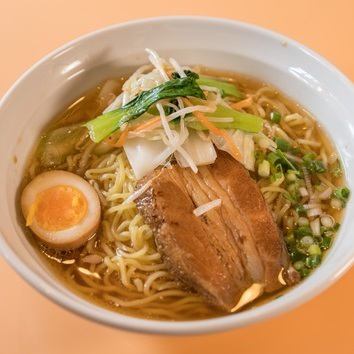 【11：00～15：00】サラダ＆スープバー無料！！
