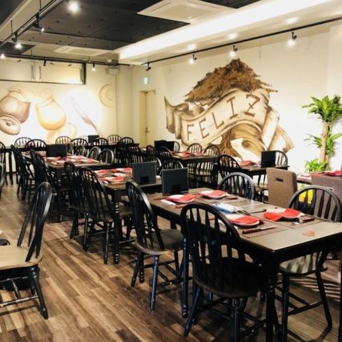 インテリアにもこだわったおしゃれなデザイナーズ空間でお食事を楽しみませんか?宴会だけでなく、ご友人同士やママ会・女子会など、少人数~大人数までどんなシーンでもご利用いただけます♪自慢のシュラスコをご満足いただけるまでご堪能ください!