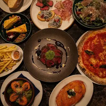 【2時間飲み放題付】NOLIMITレコメンド洋食コース/ピザ、ステーキ、サーモンなど全11品5000円