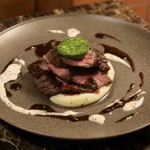 Burgundy butter and skirt steak