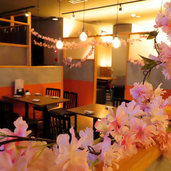 [Feel like you're enjoying a cherry blossom viewing with the cherry blossom decorations♪] Private rooms available for up to 16 people! Recommended for company parties, etc.★ Enjoy your meal and drinks at your own pace without worrying about the eyes of others!!! [Nagoya Station, Meat Sushi, Girls' Night Out, Birthday Party]