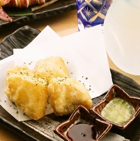 Camembert cheese tempura