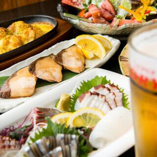 自慢の海鮮料理が楽しめる飲み放題付宴会コース5000円(税込)～！