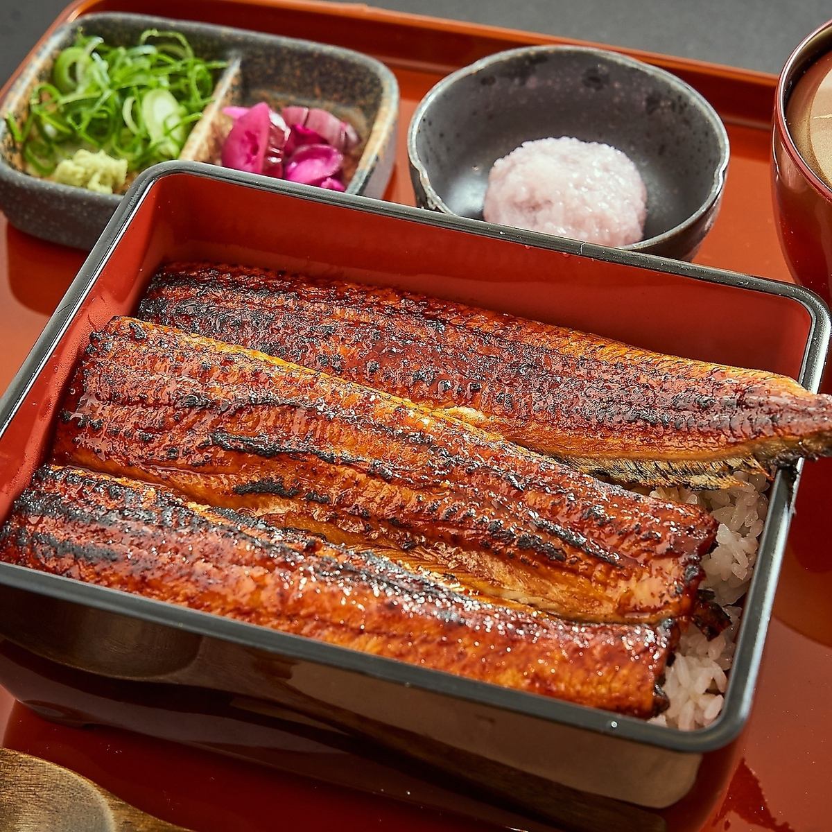 極上の鰻をランチタイムから楽しめる♪