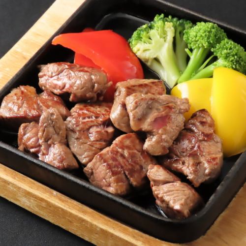 ヒレ肉のサイコロステーキ