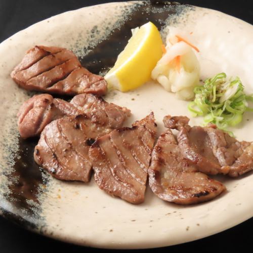 厚切り牛タン