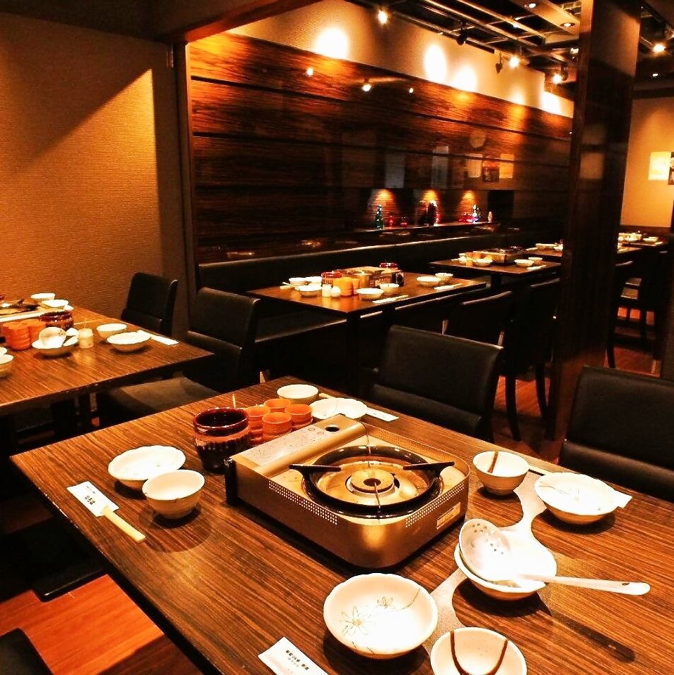 Private rooms available for 4, 6, 8, 10, and 12 people.You can use it comfortably according to the number of people.