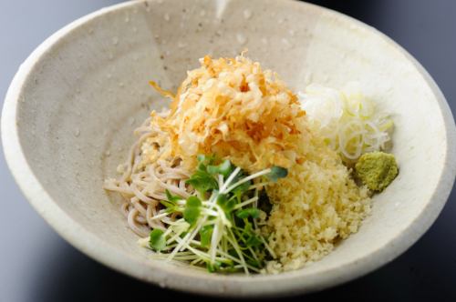 [Enjoy carefully selected handmade soba noodles]