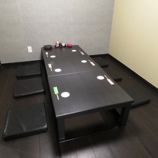 [Digging Tatsuno table seat] We can accommodate 4/6/8/10 people and various numbers of people
