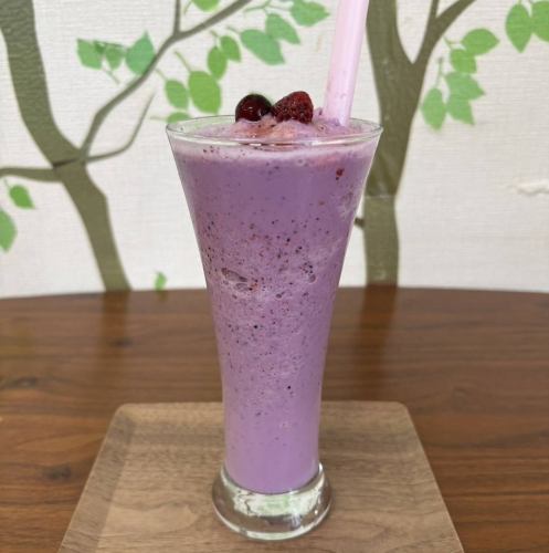 暑い夏におすすめのスムージー　　※ランチ・カフェタイム※