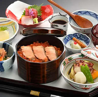【仅限九月和十月!秋季美食原子饭:仅限午餐】原子饭套餐 ◆ 4800日元(含税)