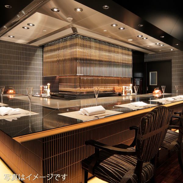 Enjoy the luxurious ingredients of Miyagi at the teppanyaki counter that cooks in front of you.The sound of the iron plate and the harmony of incense also produce deliciousness!