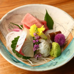 Assortment of three kinds of sashimi