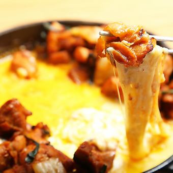 [半包间]新韩式★当然啦！融化的奶酪。芝士鸡排、人气UFO鸡、肉类寿司等韩国美食，在美味的照片中一定会看起来很棒！