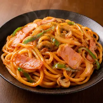 自家製うどんのナポリタン