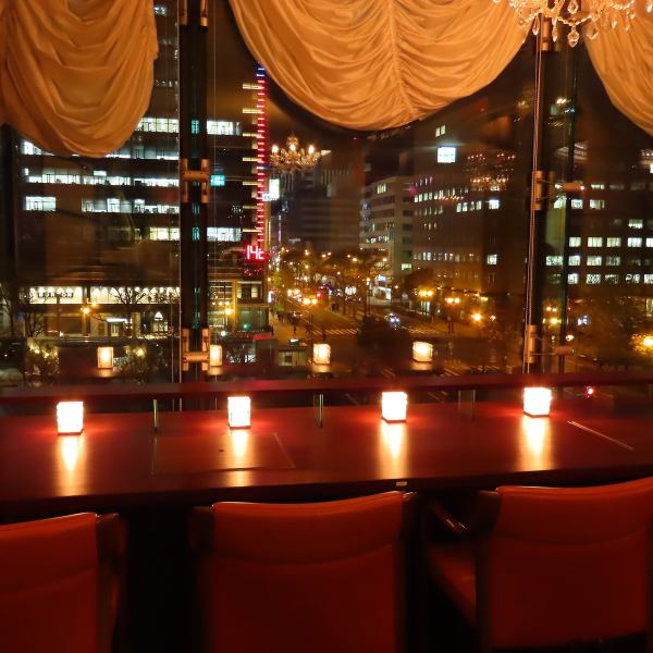 We also have counter seats where you can enjoy your meal while looking at the night view of Odori.It's an order buffet style, so you can enjoy as much of your favorite food as you like.