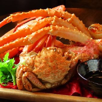 Three kinds of boiled crabs (thorn crab, snow crab, chestnut crab)