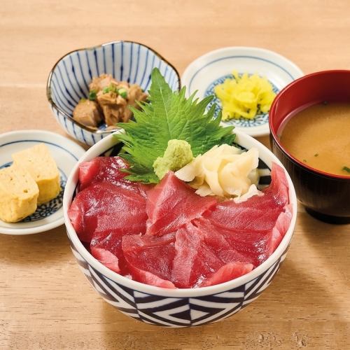 マグロ―さん家の本まぐろ鉄火丼